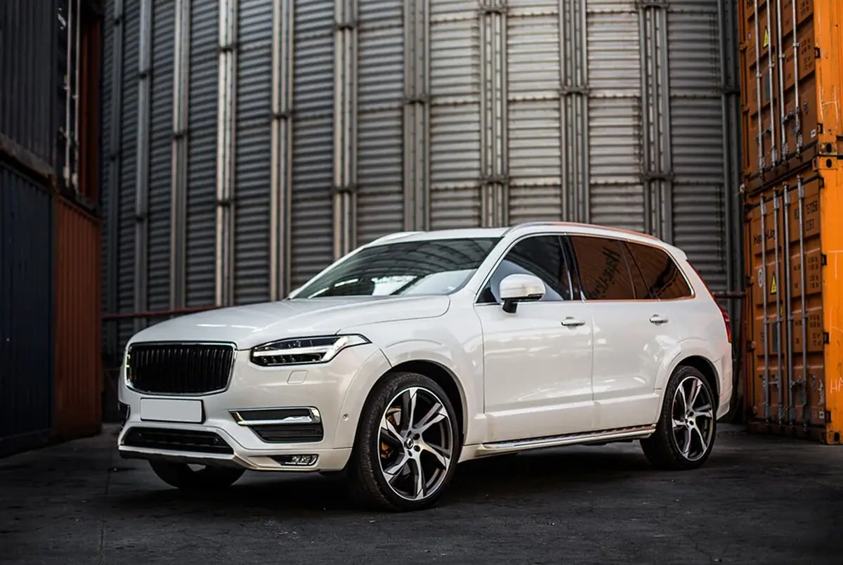 Volvo XC90, supplied illustrative photograph